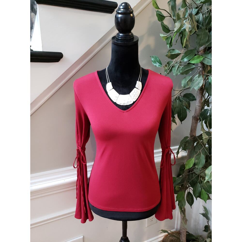 Express Blouse Women XS Red Bell Sleeve V Neck Stretch Pullover Top Chic